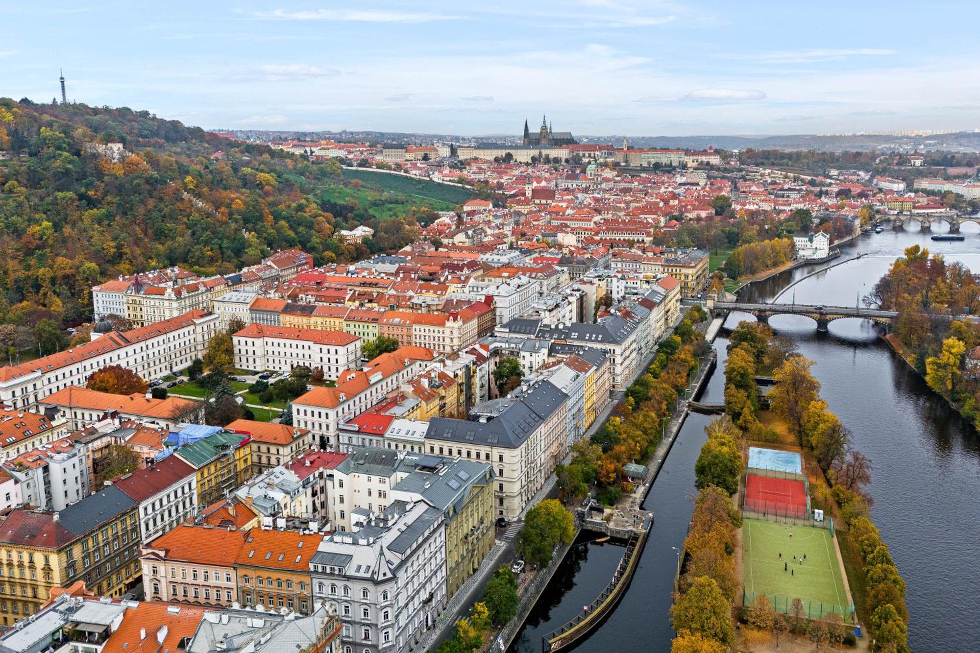 Prague Hotel Apartments Екстер'єр фото