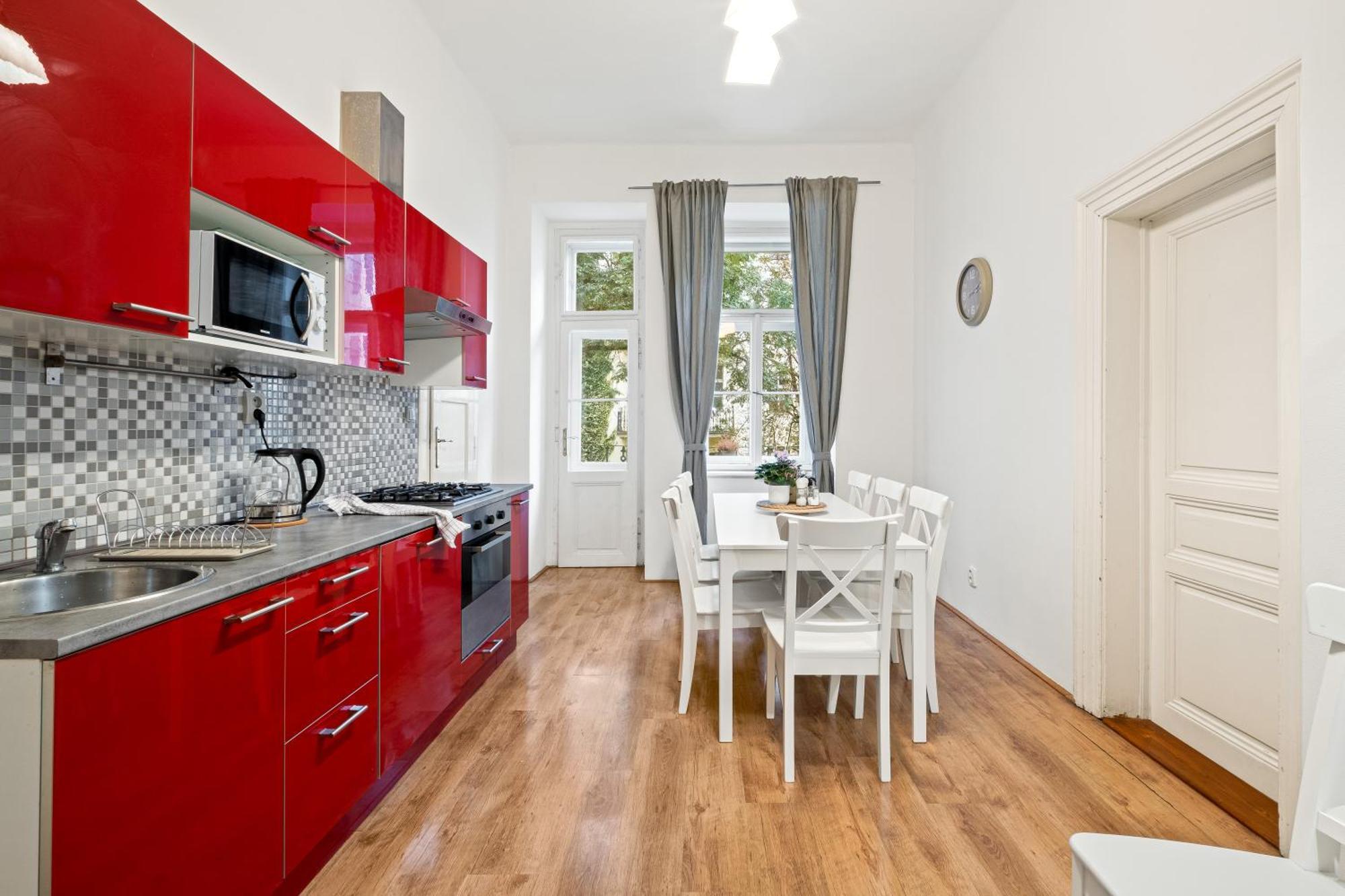 Prague Hotel Apartments Екстер'єр фото