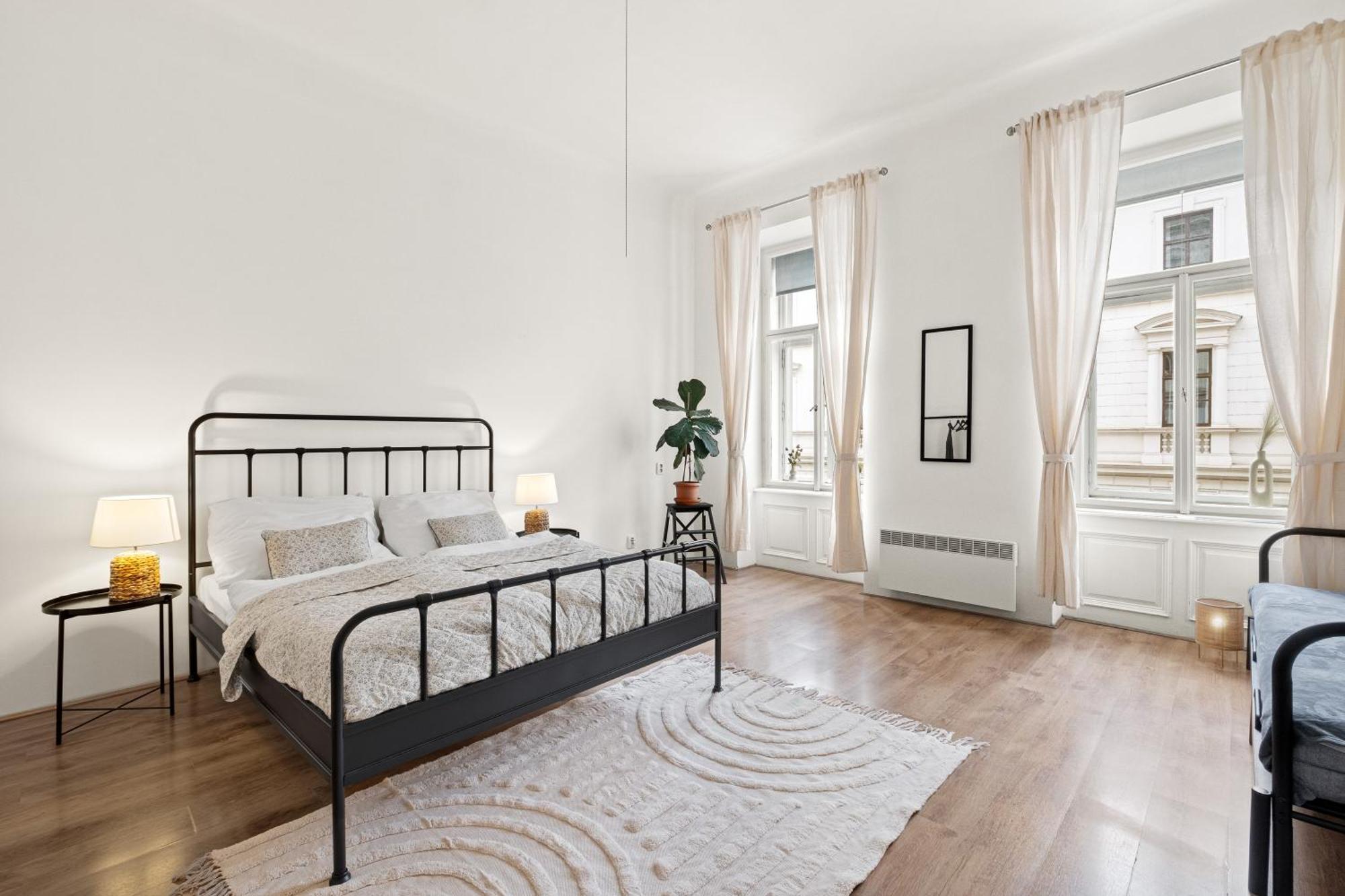 Prague Hotel Apartments Екстер'єр фото
