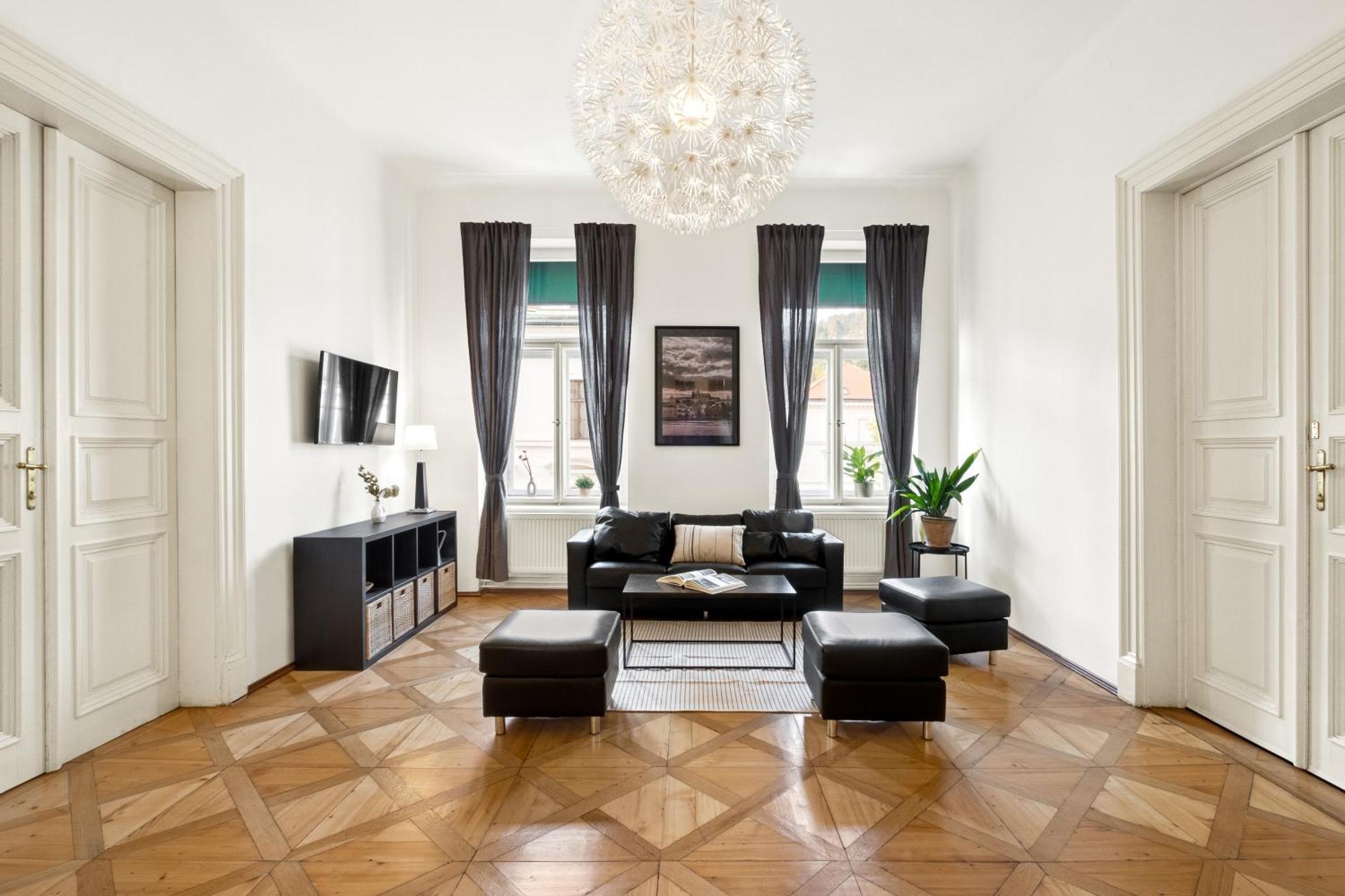Prague Hotel Apartments Екстер'єр фото